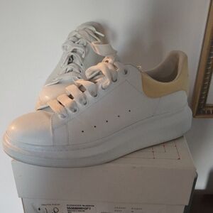 Alexander McQueen White/Lemon Leather Sneakers. Size 40. Fits Like A 9.5 Womens